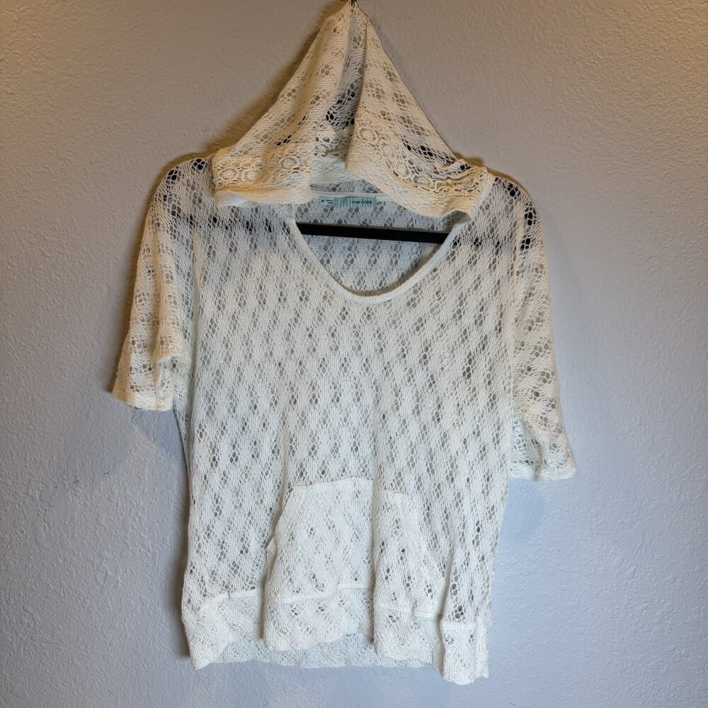 Maurices Women's Size M Hooded Holed Knit Mesh Top White V-Neck Short‎ Sleeve
